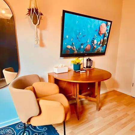 Séjour chez l'habitant Modernes Ruhiges Mit Ausblick Ins Gruene Munich