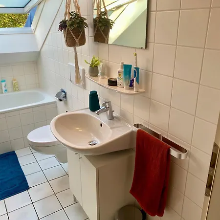 Modernes Ruhiges Mit Ausblick Ins Gruene Homestay Munich